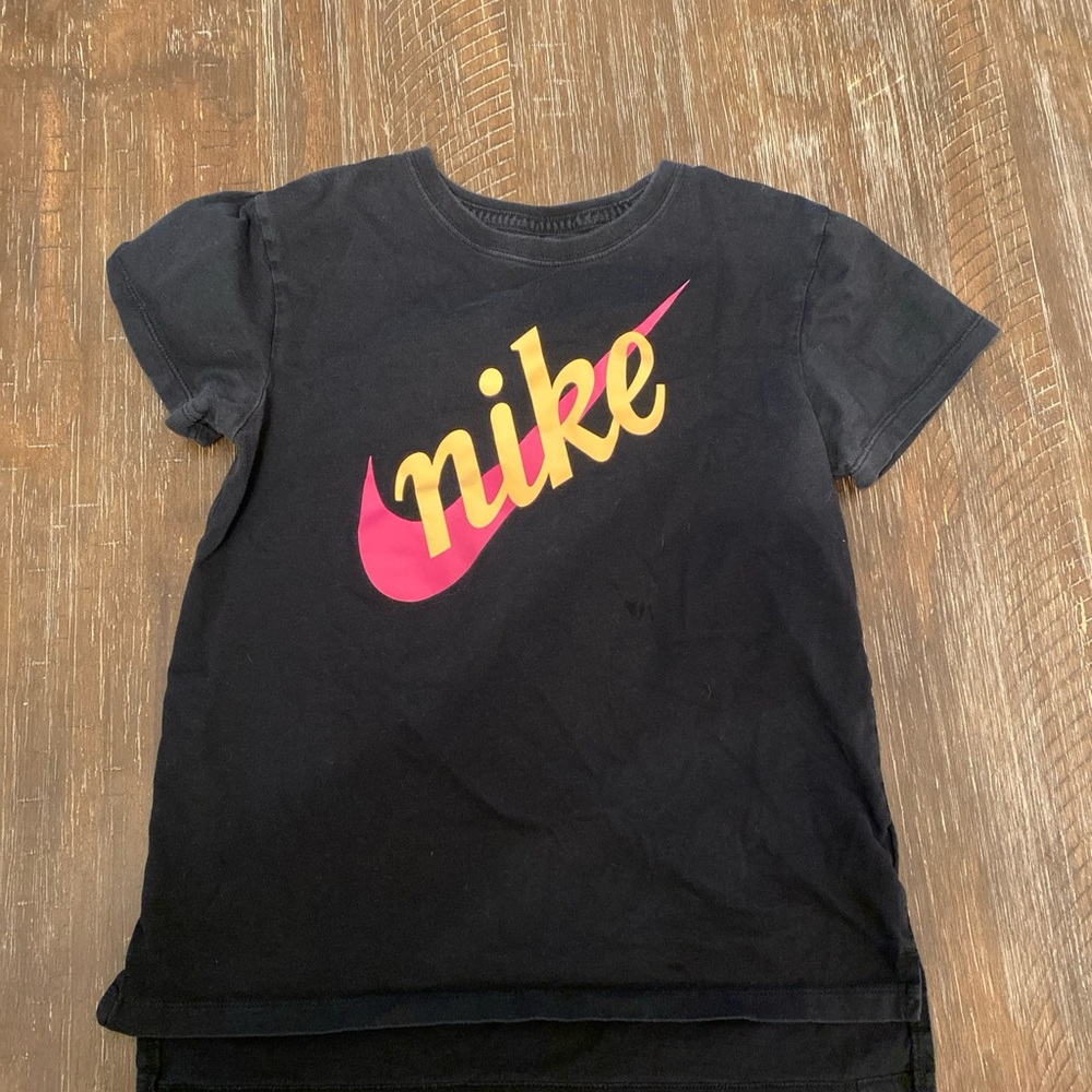 Nike Swoosh Logo Black Purple Orange T Shirt Girls Large Cotton Black